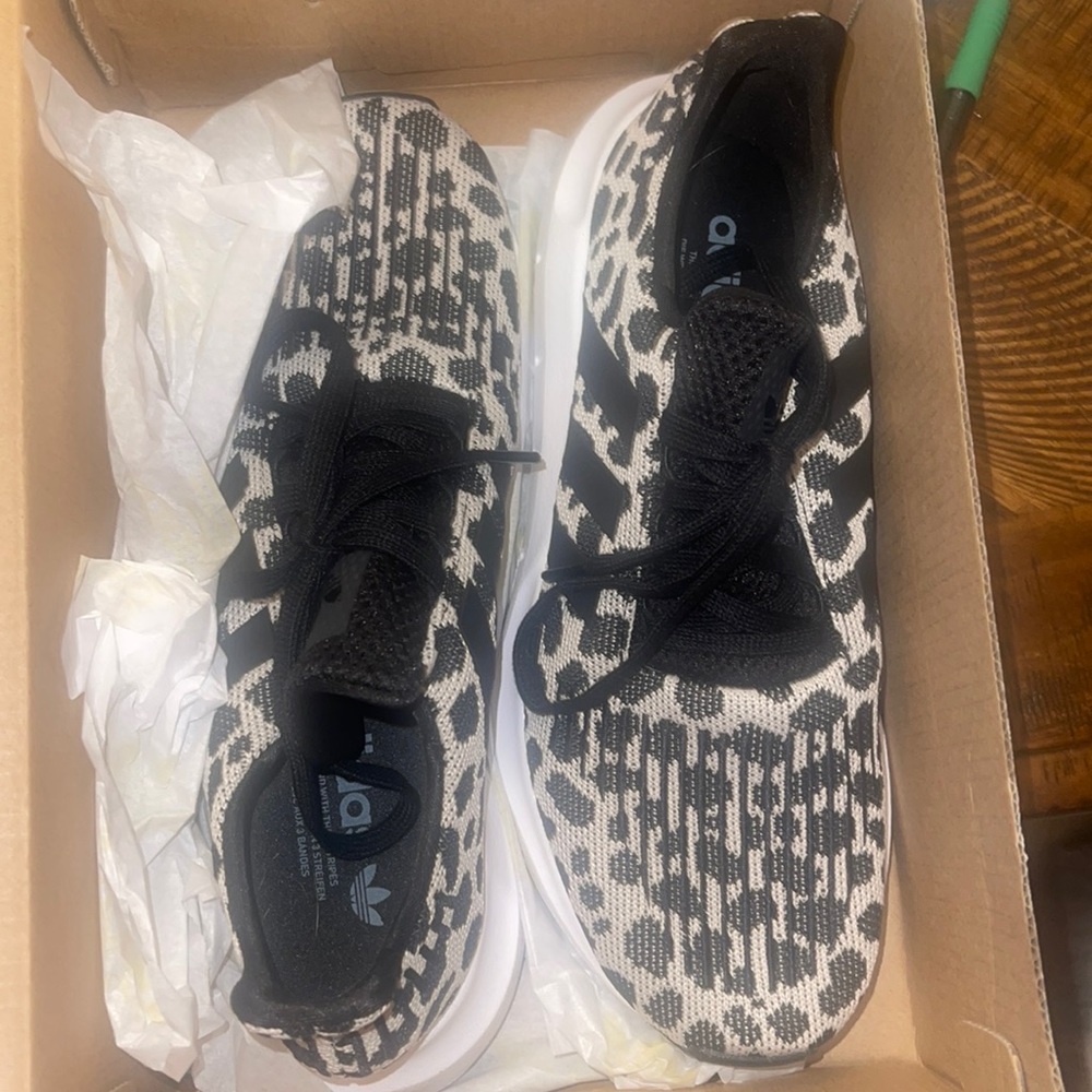 adidas swift run size 8